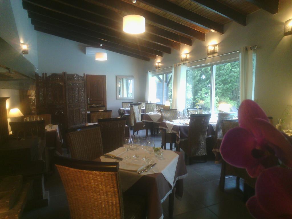 Logis Hotel - Restaurant Residence Les Cedres Villeneuve-lès-Avignon Eksteriør billede