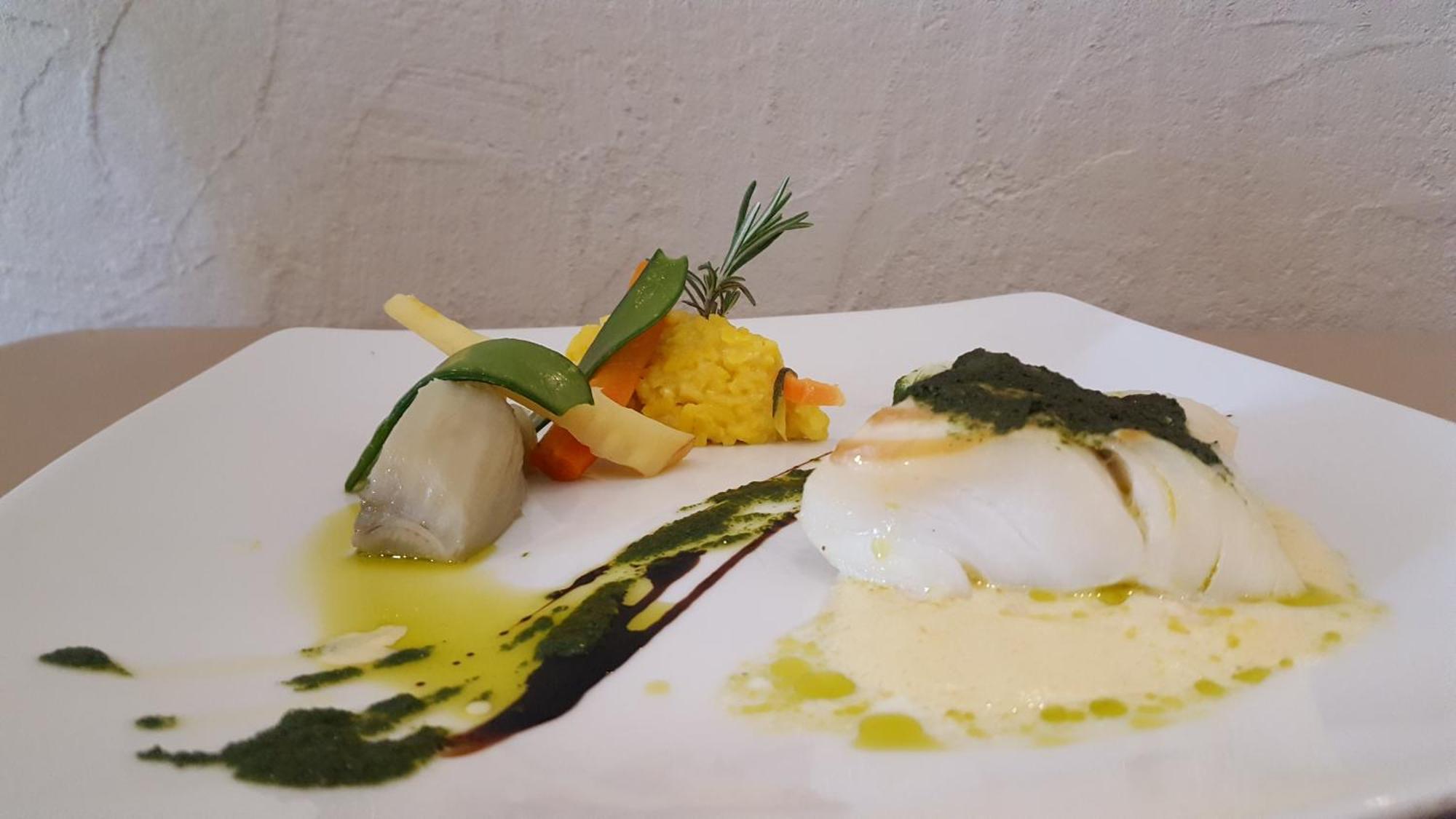 Logis Hotel - Restaurant Residence Les Cedres Villeneuve-lès-Avignon Eksteriør billede
