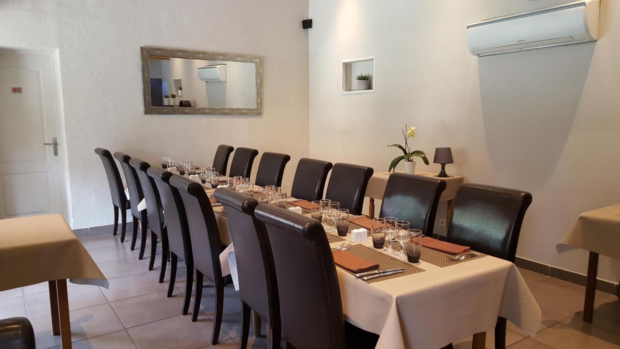 Logis Hotel - Restaurant Residence Les Cedres Villeneuve-lès-Avignon Eksteriør billede