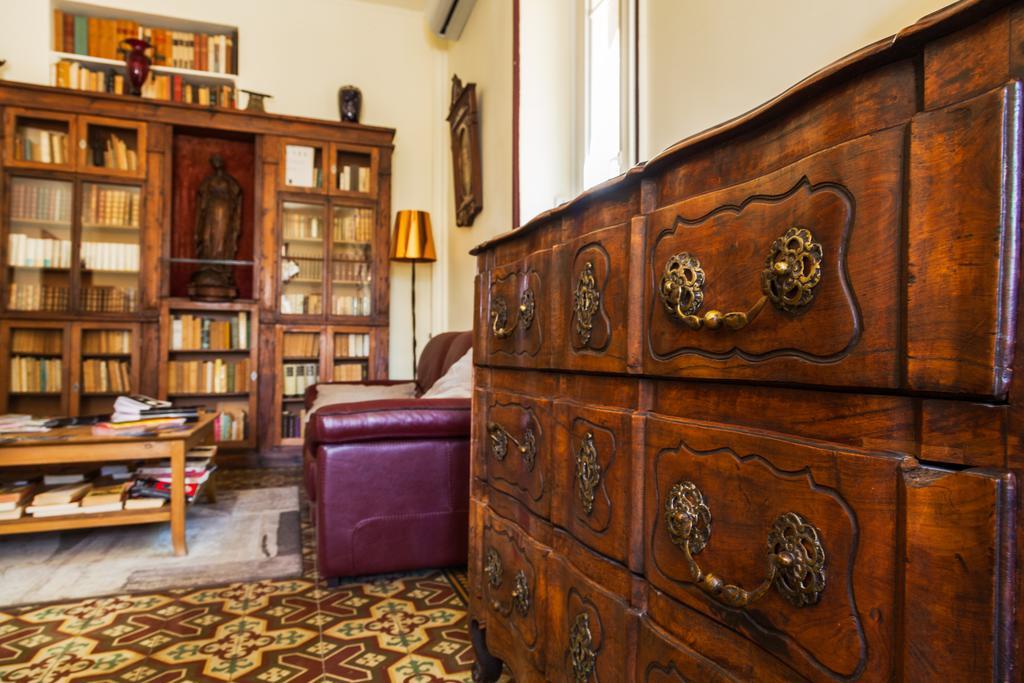 Logis Hotel - Restaurant Residence Les Cedres Villeneuve-lès-Avignon Eksteriør billede